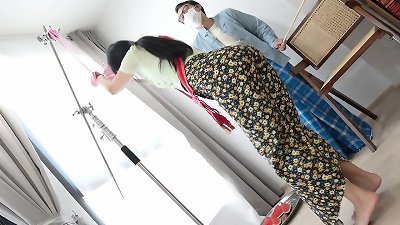 scanty Street Food girl entice senior Headmaster