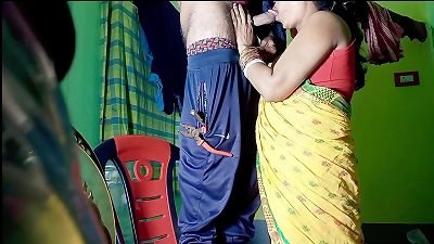 INDIAN Bhabhi hardcore moist honeypot screw with electrician in clear hindi audio | Fireecouple