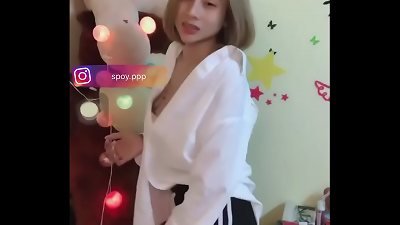 Bigo Live Vietnam beautiful woman gigantic knockers