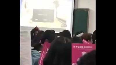å¤§å­¦ç”Ÿè¯¾å ‚æ”¾é»„ç‰‡äº‹ä»¶