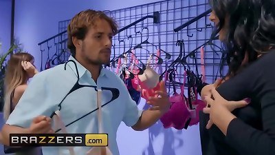 mommy Got breasts - (Reagan Foxx, Tyler Nixon) - What Size Are You - Brazzers