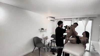 Juan Bustos voyeur #02 Zamantha Lopez & Ray Dimarco - Behind the porn