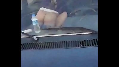 Arabada Sikis yaparken yakalandilar&period; www&period;liselipornoizle&period;xyz