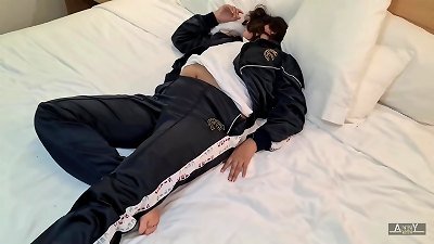 teen college girl wakes up so horny at her friend&acute;s home. She got knocked up