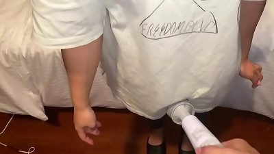 [Individual shooting] Sexual act that becomes intense from flirting in a enjoy hotel! Her wild sound was too softcore