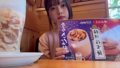 [A college student's daily routine] After going to a cafe and taking a walk, I jerked at home and came a lot...