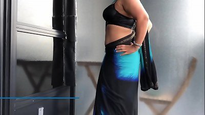Indian college teacher saree wearing mms sex.Join me on Patreon and support me use this attach : https://www.patreon.com/sareespice